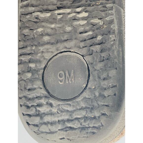 Womens Shoes Size 9 Flats Brown Slippers Leather Clogs Sweater Collar Button - Picture 5 of 10